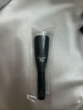 NARS Blush Brush